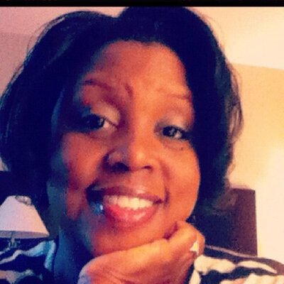 Profile Picture of Lisa Donerson (@LeBoop1) on Twitter