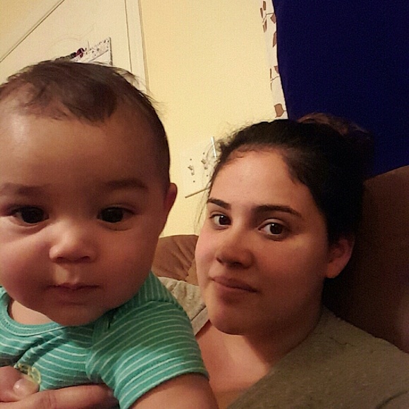 Profile Picture of Rocio Rivas (@rociorivas27) on Poshmark