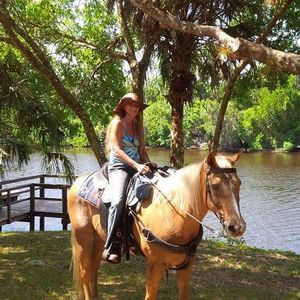 Donna Cahill - Myspace Profile Picture of Donna Cahill (@digibella) on Myspace