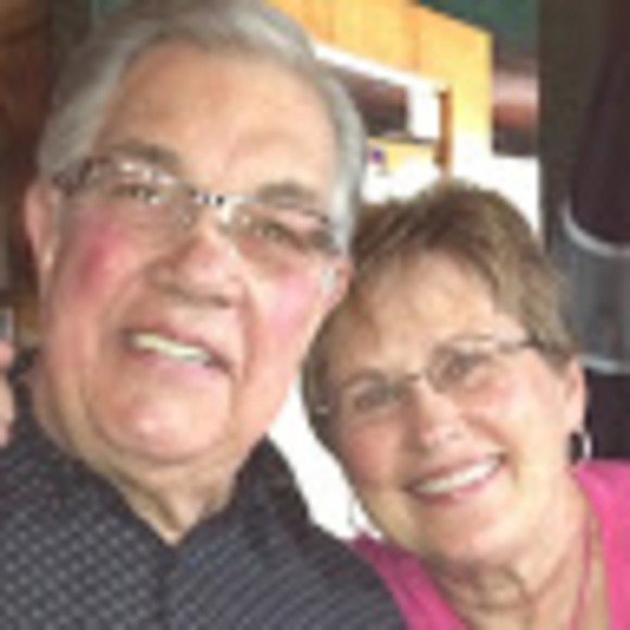 Profile Picture of Bonnie/dick Pappin (@bdpappin) on Poshmark