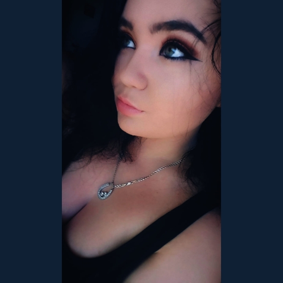 Profile Picture of Mercedes Bliler (@lexusmercedes1) on Poshmark