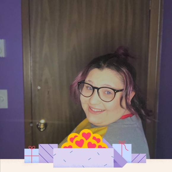 Profile Picture of Jessica Chartier (@littlejess1992) on Poshmark