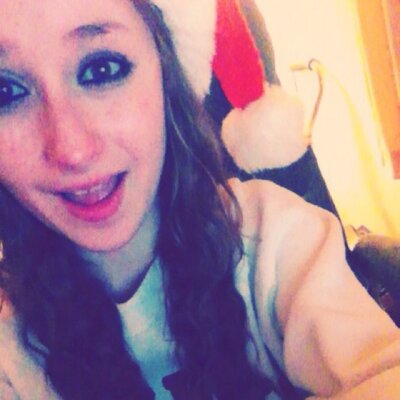 Profile Picture of Andrea Wells (@AndreaMcHubbard) on Twitter