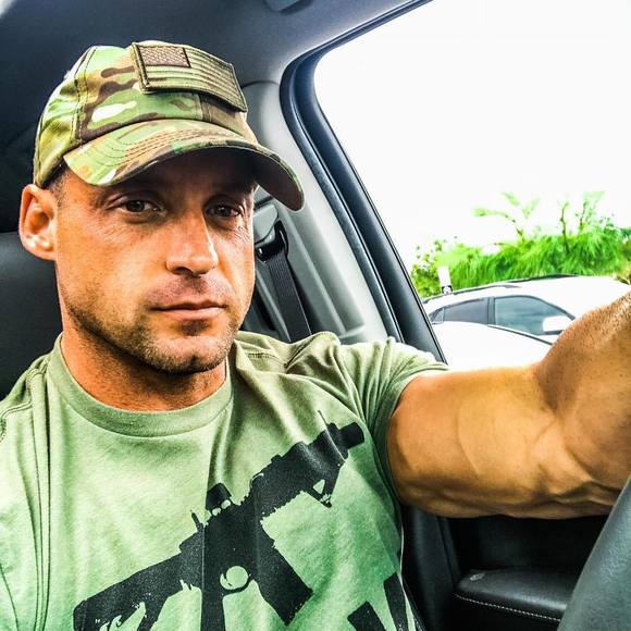 Profile Picture of Jason Klingensmith (@jjksmith78) on Poshmark