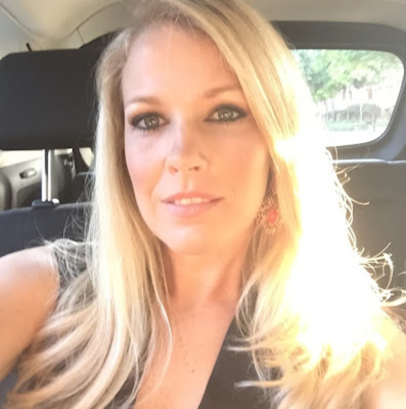 Profile Picture of Lillian Dembinski (@l_dembinski) on Poshmark
