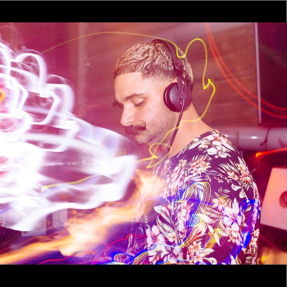 Profile Picture of Chris Costa (@mr_kika) on Poshmark