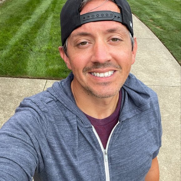 Profile Picture of Zach Miller (@muzac17) on Poshmark