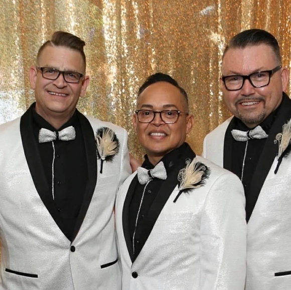 Profile Picture of Joe merlin Deyro (@mrjoedeyro) on Poshmark