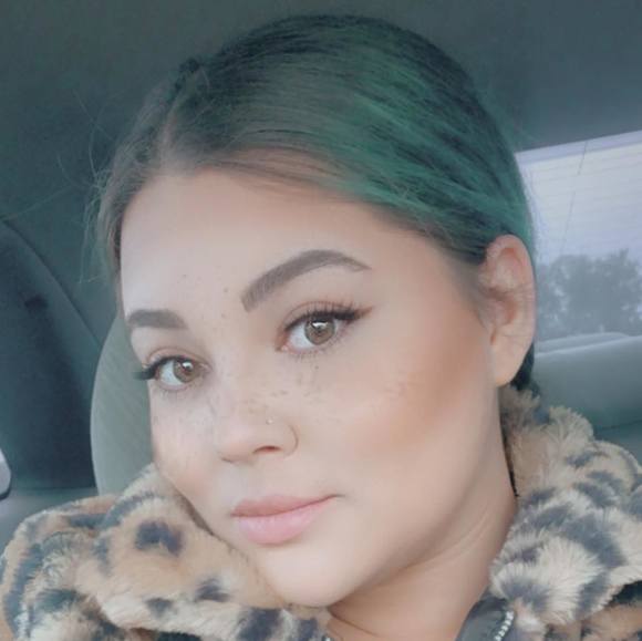 Profile Picture of Clara Buffham (@clarabuffham) on Poshmark