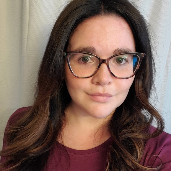 Profile Picture of Marie Ciluffo (@mariec426) on Poshmark