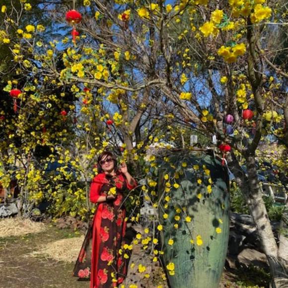 Profile Picture of Lily love Ng (@lilylove35) on Poshmark