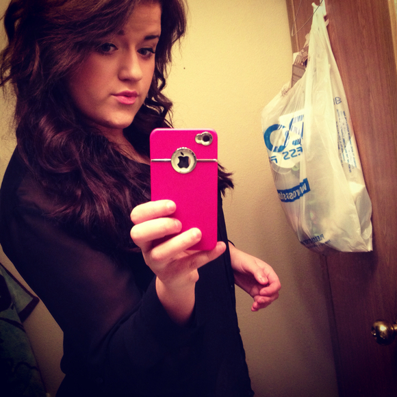 Profile Picture of Julianna Operle (@jjforever221) on Poshmark