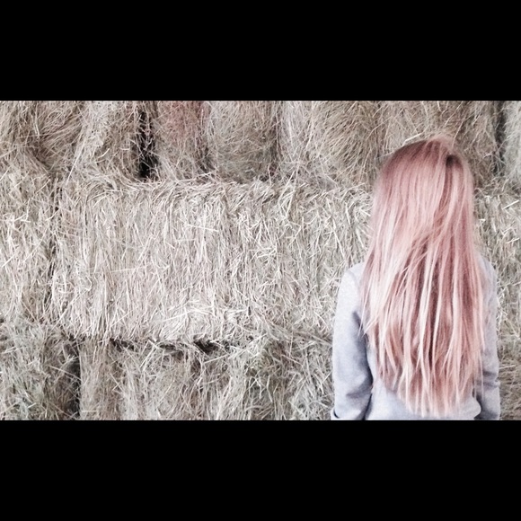 Profile Picture of Kylie Scherck (@kyky1346) on Poshmark