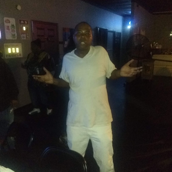 Profile Picture of Warren Jerrols (@warrenjerrols91) on Poshmark