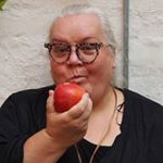 Profile Picture of mona larsen (@lonamarsen) on Instagram