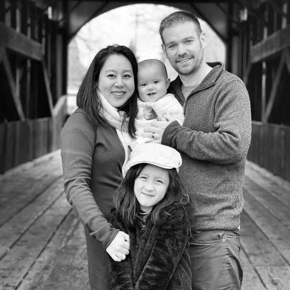 Profile Picture of Minha Troyer (@jessesgirl2410) on Poshmark