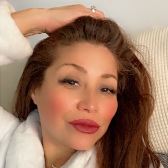 Profile Picture of Cassie Collins (@cassandra1968) on Poshmark