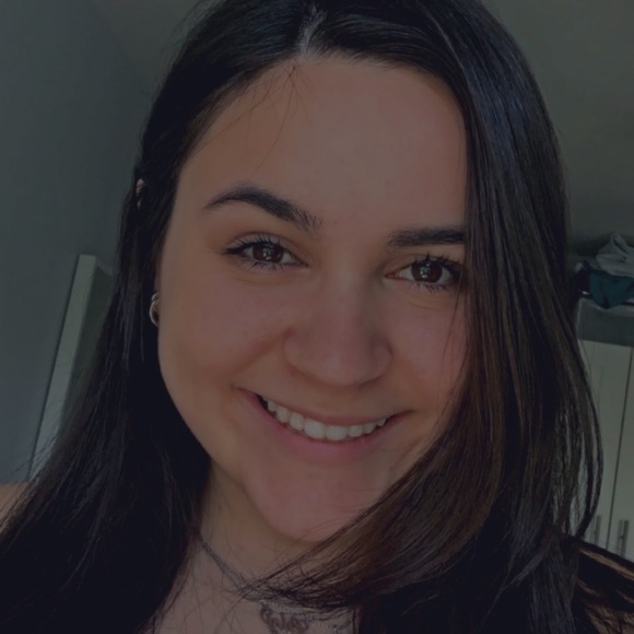 Profile Picture of Lily Dudash (@lndudash88) on Poshmark