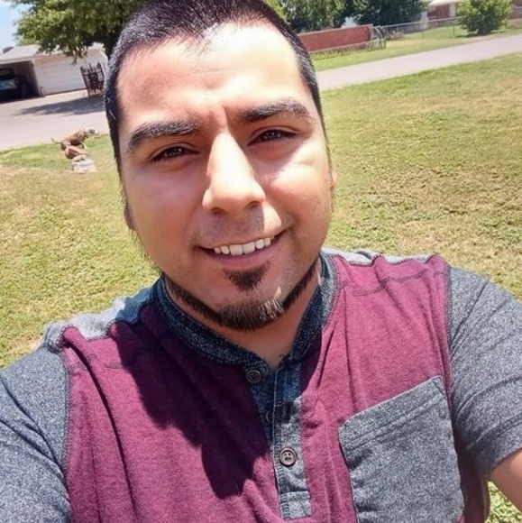 Profile Picture of Joemichael Cerna (@jmcerna420) on Poshmark