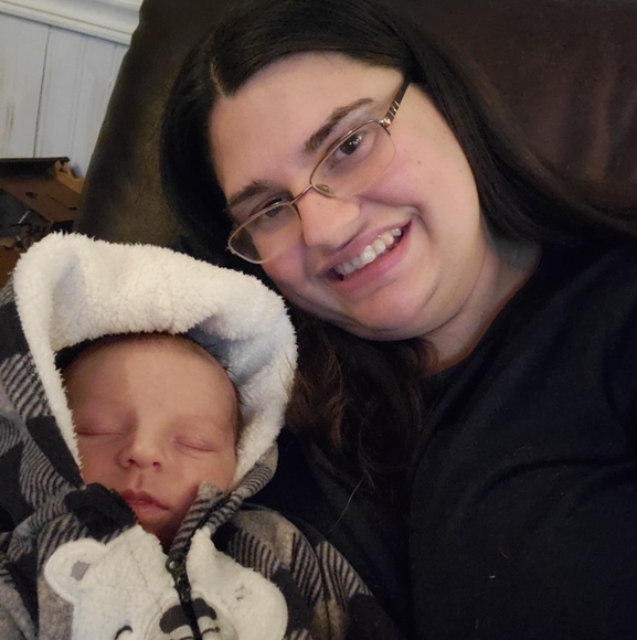 Profile Picture of Melissa Mannello (@melissamannello) on Poshmark