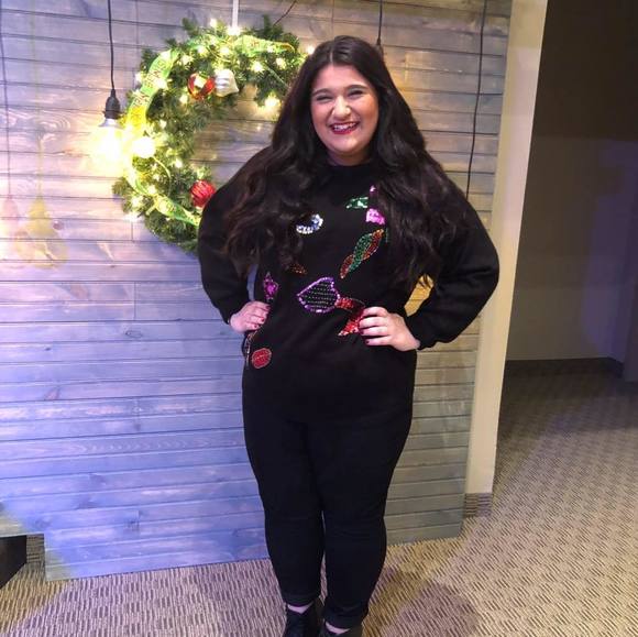 Profile Picture of Whitney Weiss (@whitneyweiss) on Poshmark