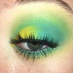 ZOE CHAPMAN 🇬🇧 - Instagram Profile Picture of ZOE CHAPMAN 🇬🇧 (@zoechapmanmua) on Instagram