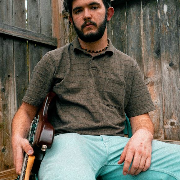 Profile Picture of Aaron Bivens (@abivens2) on Poshmark