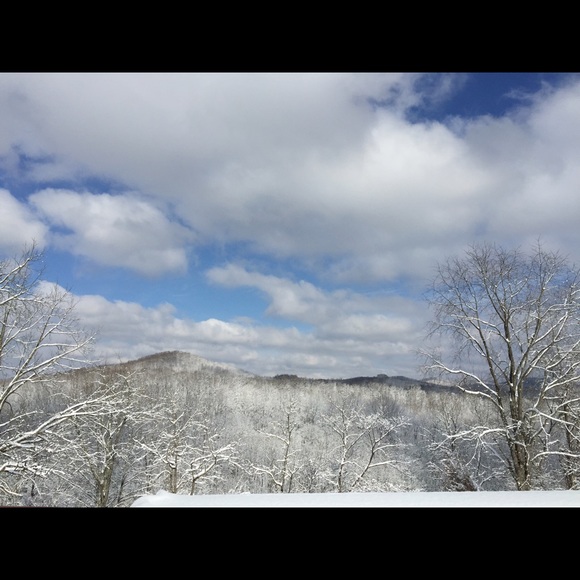 Profile Picture of Brandy James (@aday2drem4) on Poshmark