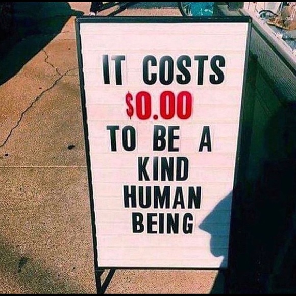 Profile Picture of Kyra Lahart (@kyralahart) on Poshmark