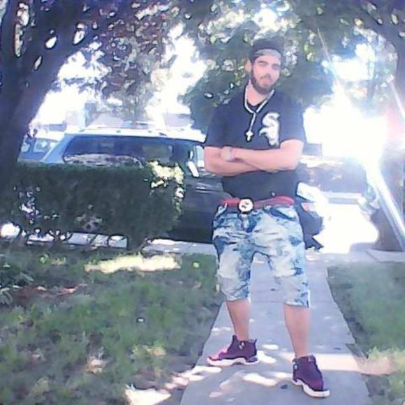 Profile Picture of Bryan Brown (@ezzys0) on Poshmark