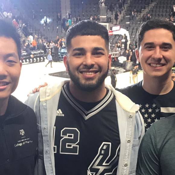 Profile Picture of Francisco Ledesma (@frankthebank215) on Poshmark