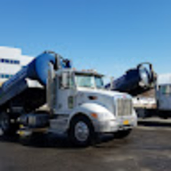 Profile Picture of Jon Mattes (@jonmattes) on Poshmark