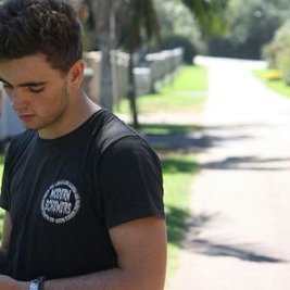 Profile Picture of Josh Olive (@josholive15) on Twitter