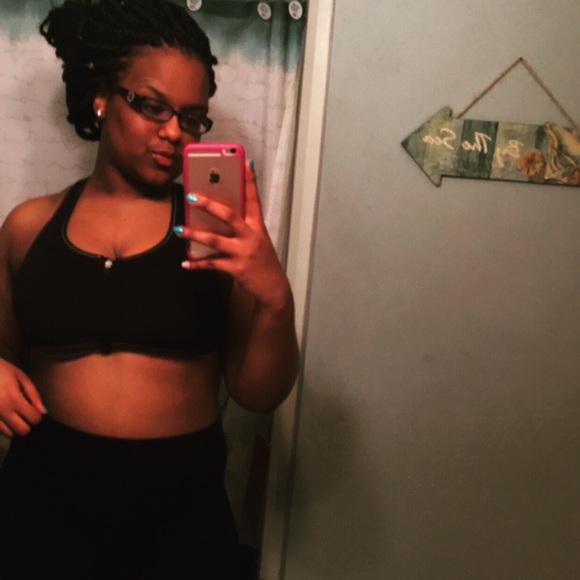 Profile Picture of Callasia Johnson (@lasiaaxo) on Poshmark