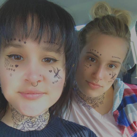 Profile Picture of Geena Caronna (@geena_c) on Poshmark