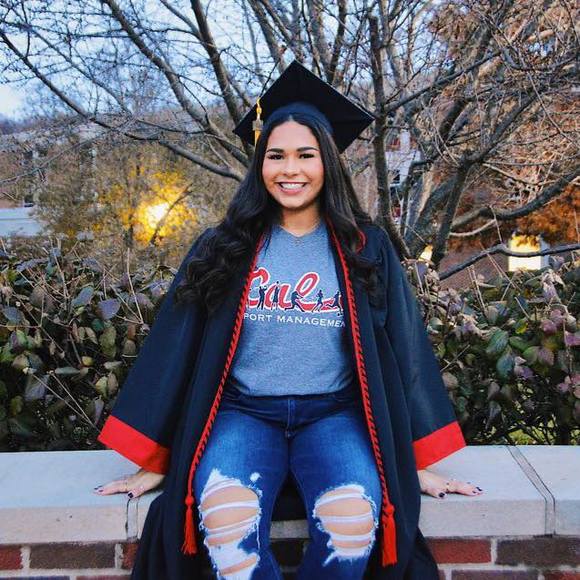 Profile Picture of Jennifer Weinrib (@ginger818) on Poshmark