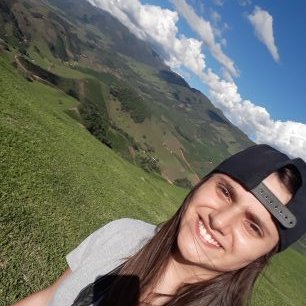 Profile Picture of Iris Freire Faria (@Irisfaria12) on Twitter