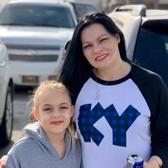 Profile Picture of Lee Milum (@bryantann30) on Poshmark