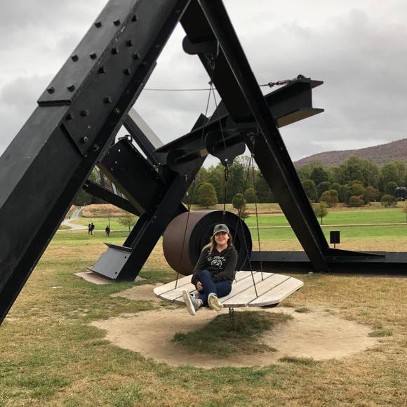 Profile Picture of Kristen Aulicino (@kaulicino) on Poshmark