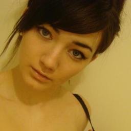 Profile Picture of Mia Bloom (@mia921217) on Twitter