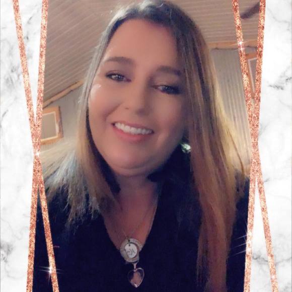 Profile Picture of Christina Brasseaux (@cbrasso) on Poshmark