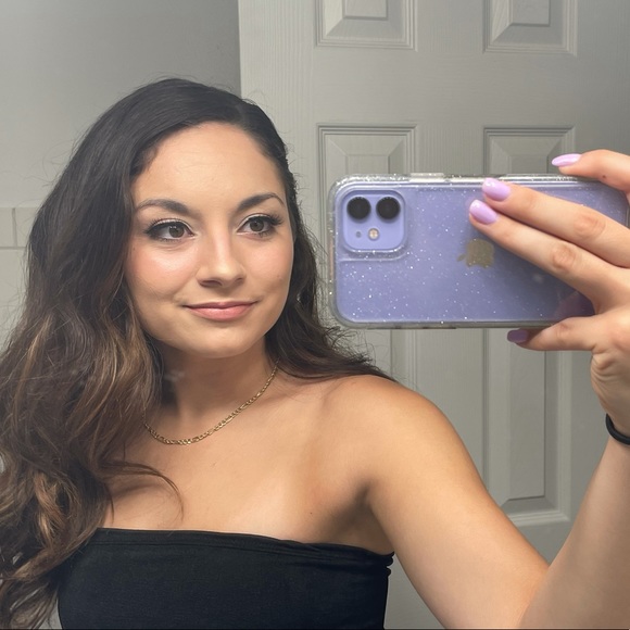 Profile Picture of Tiara Schreckengost (@tiaraschreckeng) on Poshmark