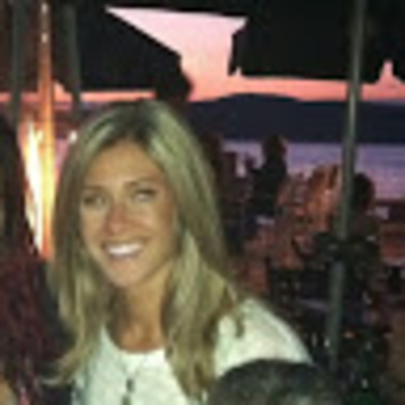 Profile Picture of Caitlin Duckstein (@caitlindemaria) on Poshmark