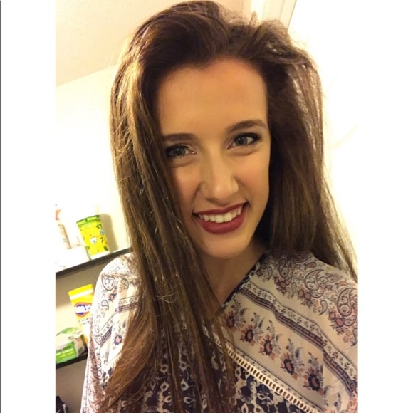 Profile Picture of Amber Evink (@evinkamber33) on Poshmark