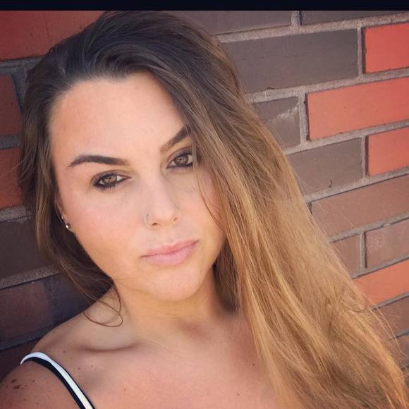 Profile Picture of Keyawna Mcclanahan (@keyawna_m) on Poshmark