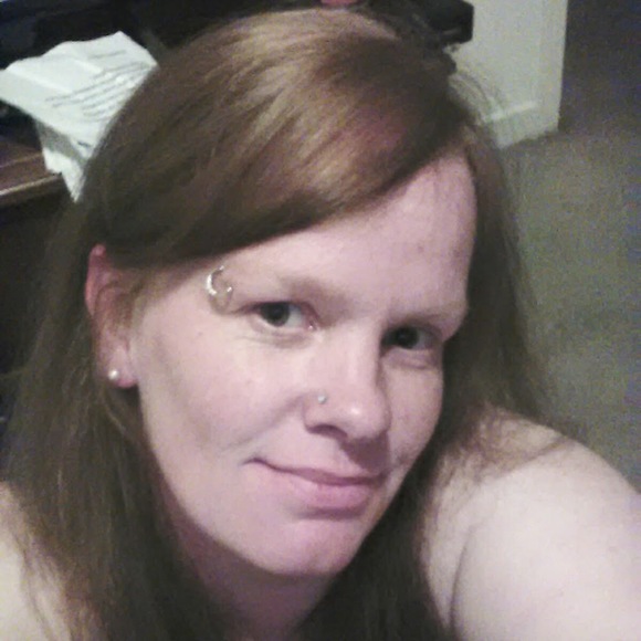 Profile Picture of Kimberly Haase-stokes (@1kimmiie42042) on Poshmark