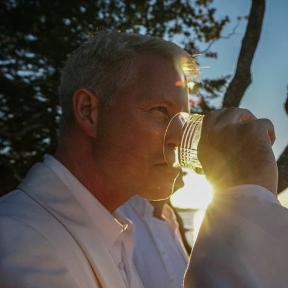 Profile Picture of Aaron Nicklen (@aaronnicklen) on Poshmark