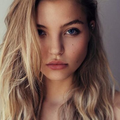 Profile Picture of Nikol James (@youaremyworld26) on Twitter