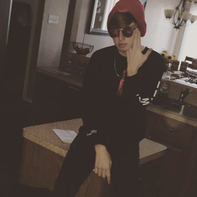 Profile Picture of E (@EthanCapps6) on Twitter
