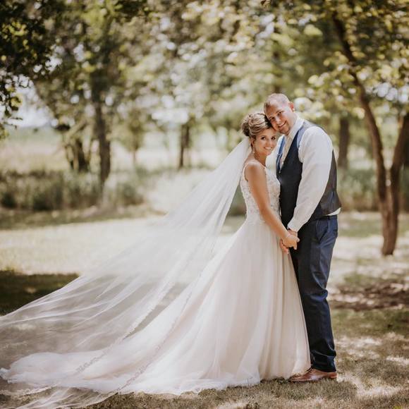 Profile Picture of Haley Gerten (@haleygerten) on Poshmark